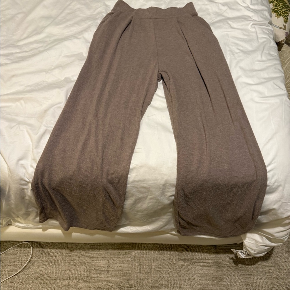 LESET Lauren Pocket Pleated Pant